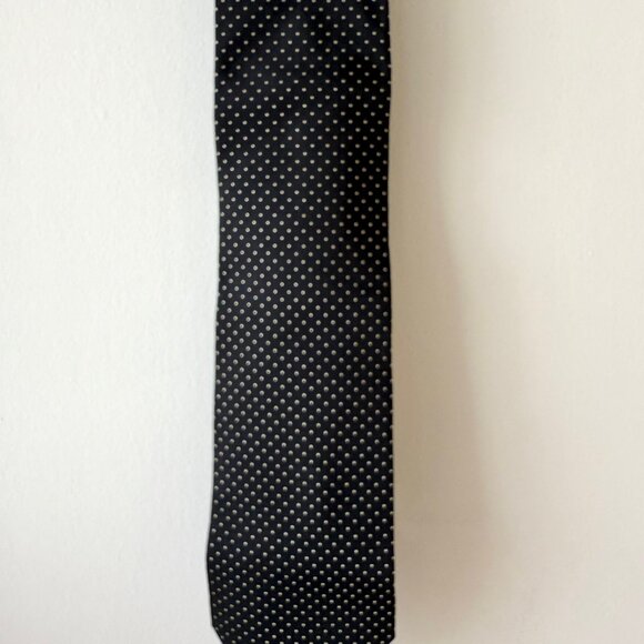 Giorgio Armani Italy Men's Black & White Small Polka Dot Silk Neck Tie 3.75" - Picture 3 of 7